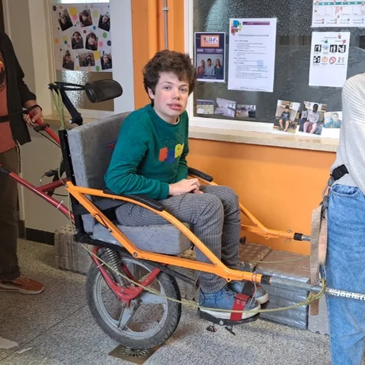 Augustin en joëlette